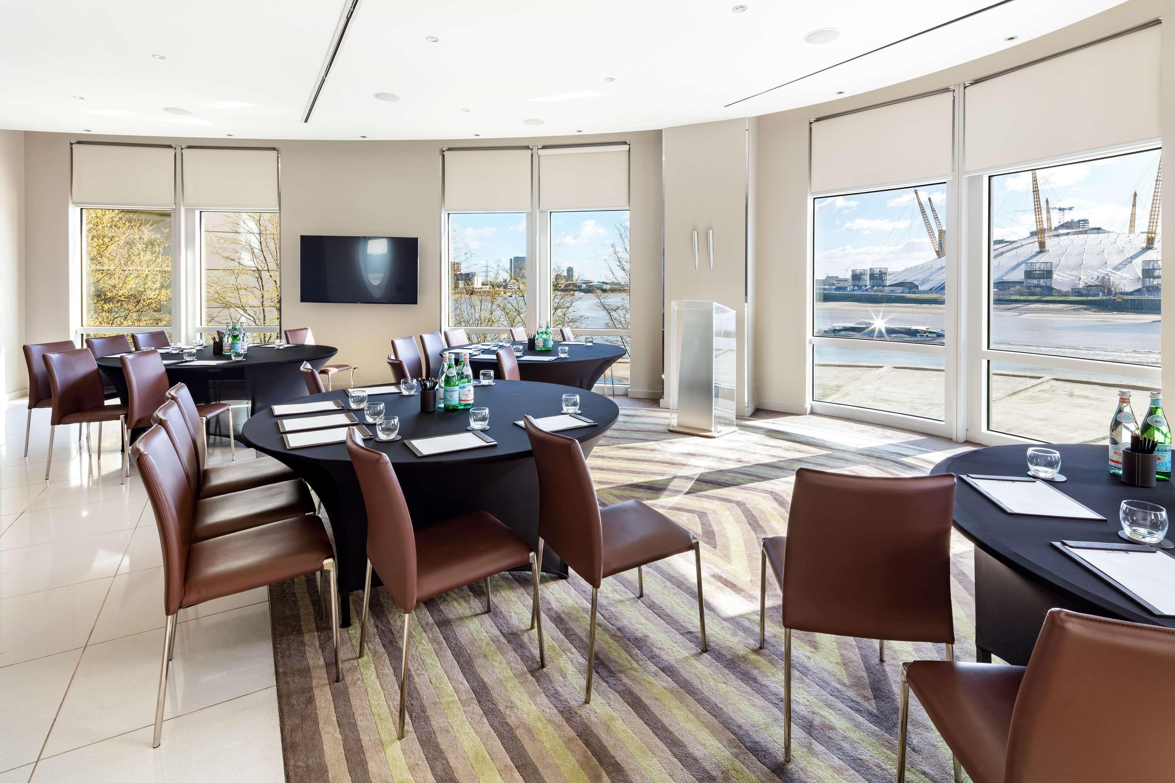 Radisson Blu Hotel, London Canary Wharf East المظهر الخارجي الصورة